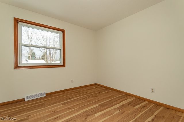 36548 Lakehurst Drive, Eastlake, OH 44095