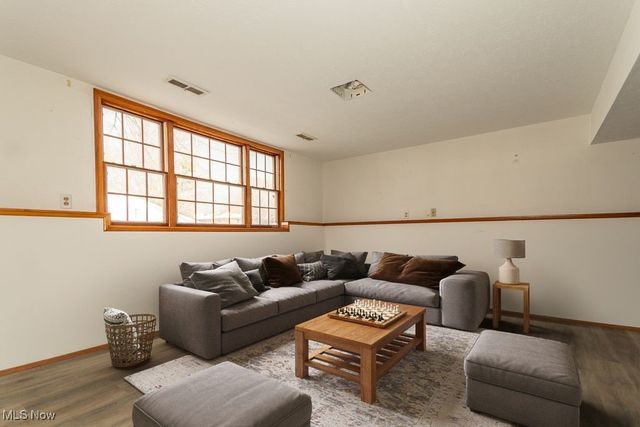 36548 Lakehurst Drive, Eastlake, OH 44095