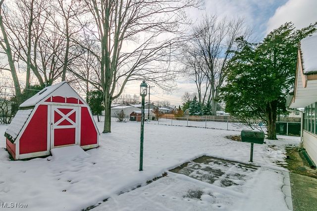 36548 Lakehurst Drive, Eastlake, OH 44095