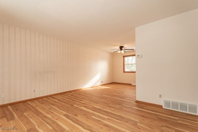 36548 Lakehurst Drive, Eastlake, OH 44095