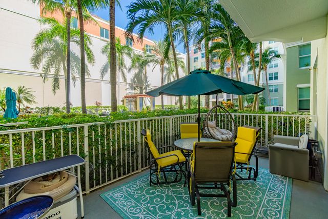 804 E Windward Way 108, Lantana, FL 33462