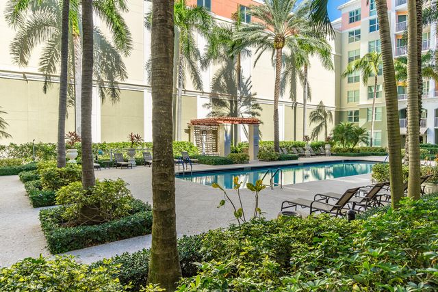 804 E Windward Way 108, Lantana, FL 33462