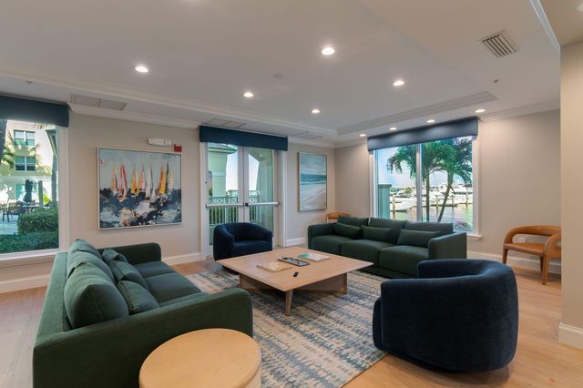 804 E Windward Way 108, Lantana, FL 33462