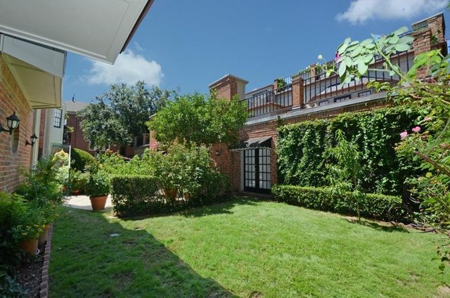 4419 Holland Avenue 109, Dallas, TX 75219