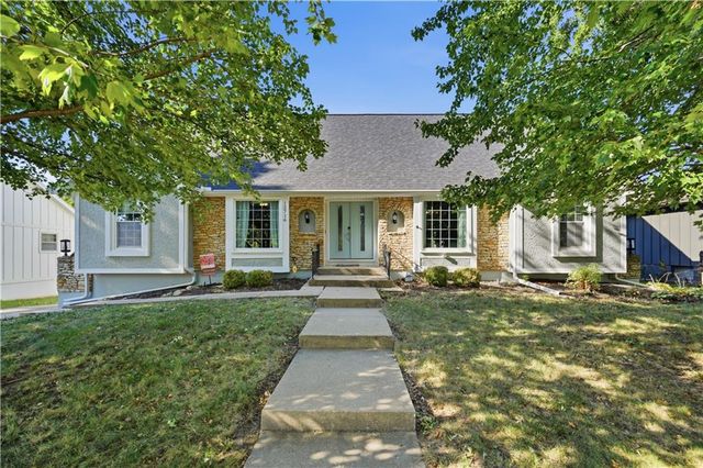 12716 W 57th Terrace, Shawnee, KS 66216
