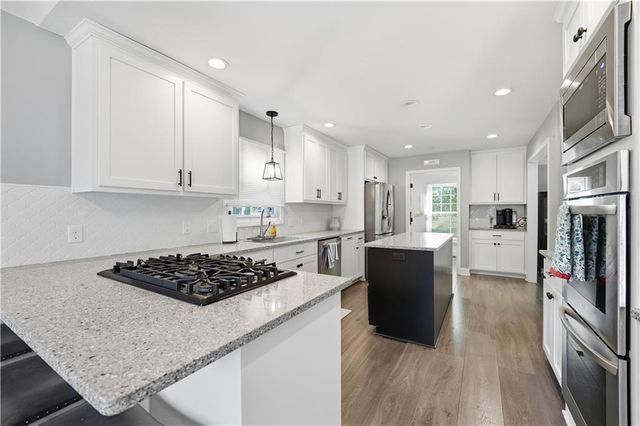 12716 W 57th Terrace, Shawnee, KS 66216