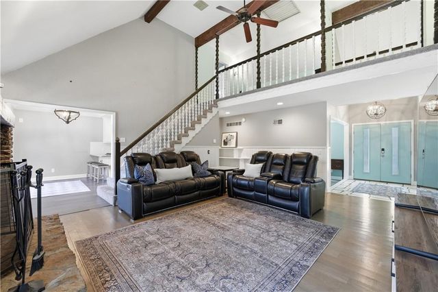 12716 W 57th Terrace, Shawnee, KS 66216