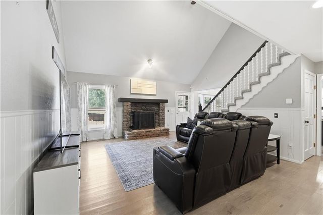 12716 W 57th Terrace, Shawnee, KS 66216