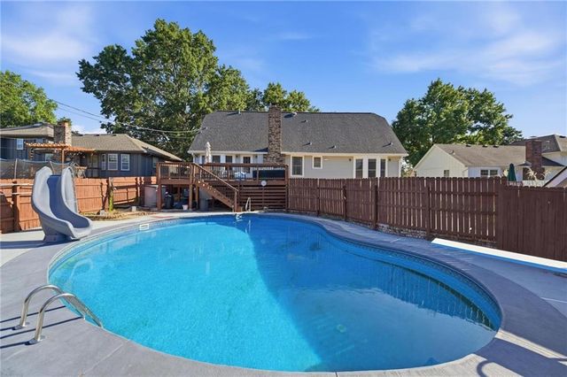 12716 W 57th Terrace, Shawnee, KS 66216