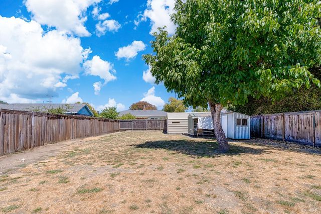 780 Brigham Ave, Santa Rosa, CA 95404