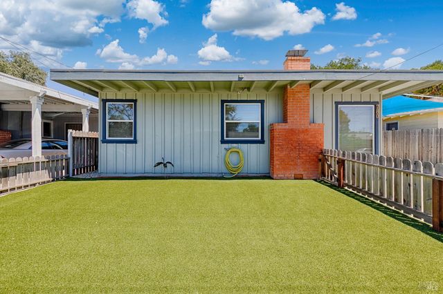 780 Brigham Ave, Santa Rosa, CA 95404