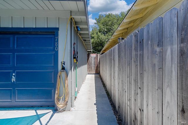 780 Brigham Ave, Santa Rosa, CA 95404
