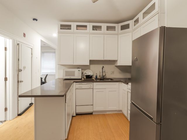 22 Irving St 2, Boston, MA 02114