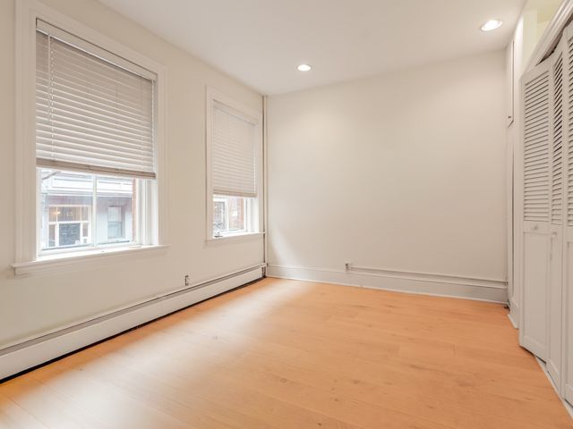 22 Irving St 2, Boston, MA 02114