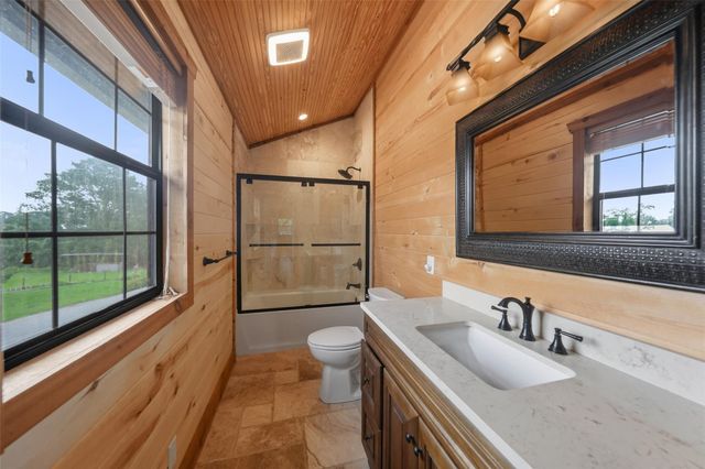 26534 Mitchell Road, Hempstead, TX 77445