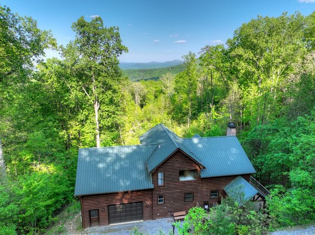 840 Deer Crest Road, Blue Ridge, GA 30513