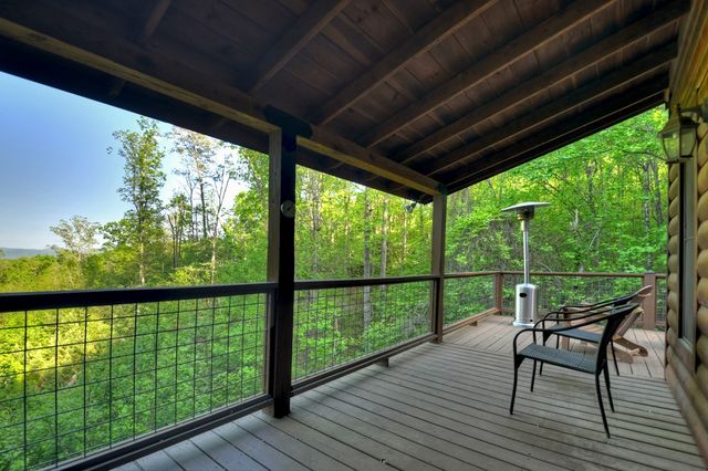 840 Deer Crest Road, Blue Ridge, GA 30513