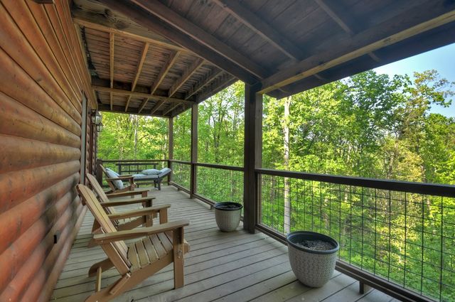 840 Deer Crest Road, Blue Ridge, GA 30513