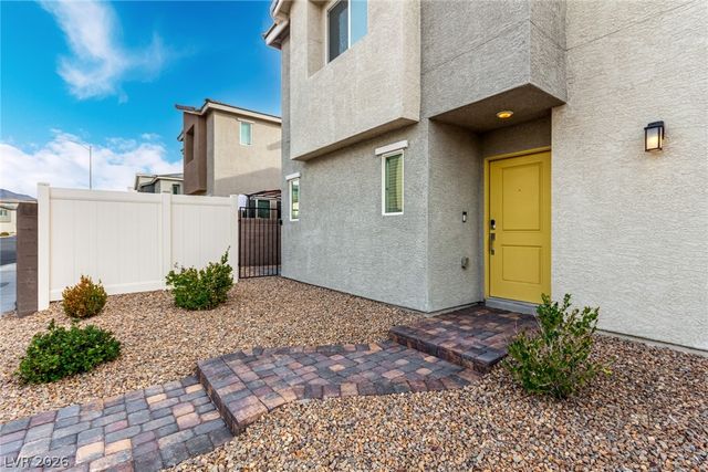 2670 Mango Light Avenue, North Las Vegas, NV 89086