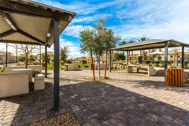 2670 Mango Light Avenue, North Las Vegas, NV 89086