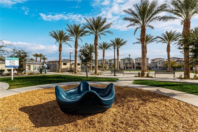 2670 Mango Light Avenue, North Las Vegas, NV 89086