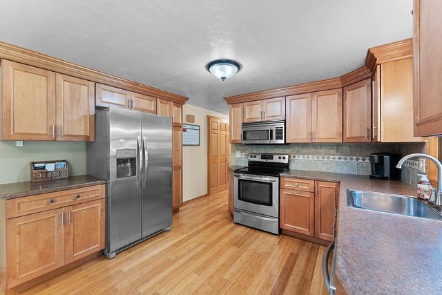 1307 SUNRAY LANE, Green Bay, WI 54313