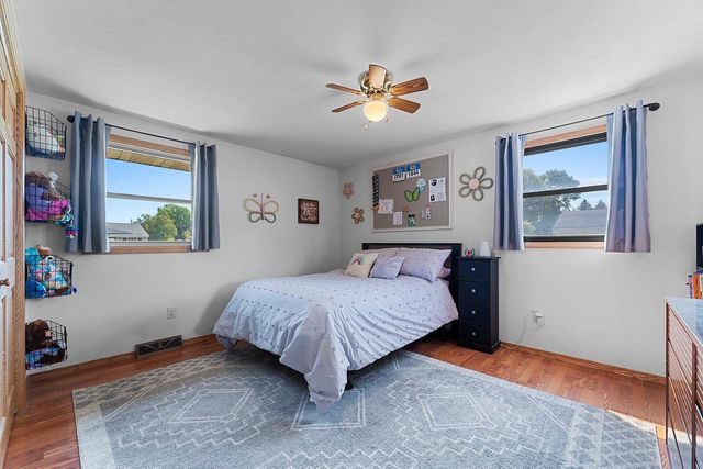1307 SUNRAY LANE, Green Bay, WI 54313