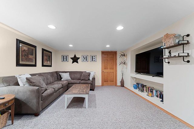 1307 SUNRAY LANE, Green Bay, WI 54313