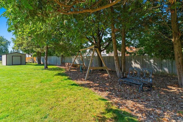 1307 SUNRAY LANE, Green Bay, WI 54313