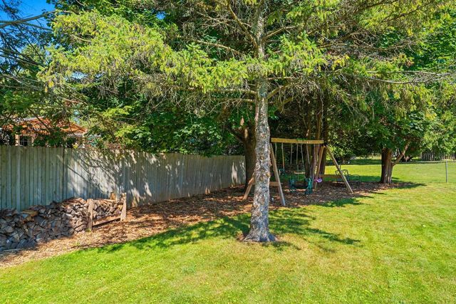 1307 SUNRAY LANE, Green Bay, WI 54313
