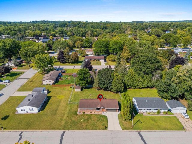 1307 SUNRAY LANE, Green Bay, WI 54313