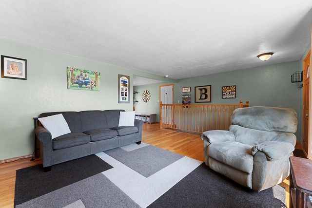 1307 SUNRAY LANE, Green Bay, WI 54313