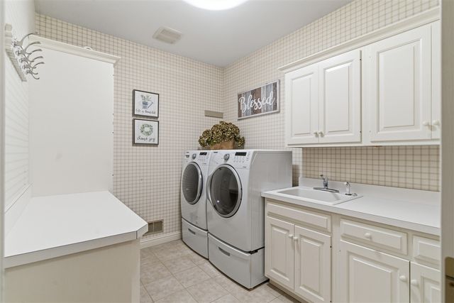 6645 Oleander Lane, Portage, MI 49024