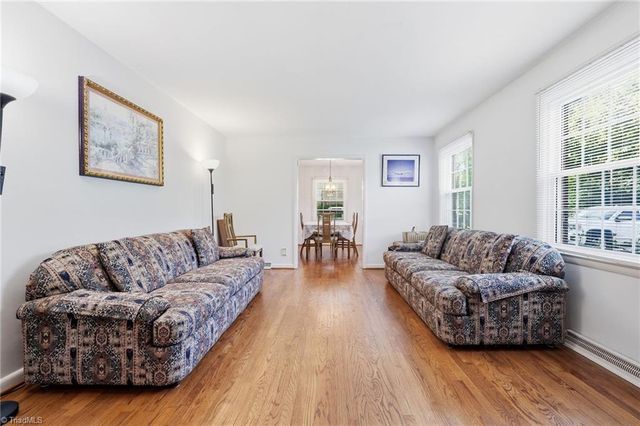 120 Tangle Drive, Jamestown, NC 27282