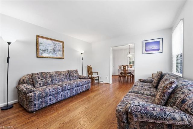 120 Tangle Drive, Jamestown, NC 27282