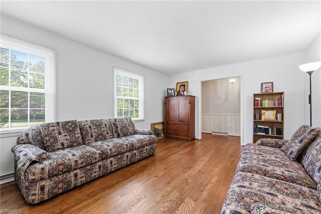 120 Tangle Drive, Jamestown, NC 27282
