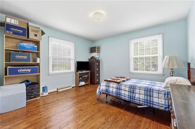 120 Tangle Drive, Jamestown, NC 27282