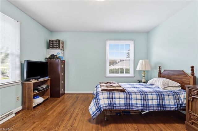 120 Tangle Drive, Jamestown, NC 27282