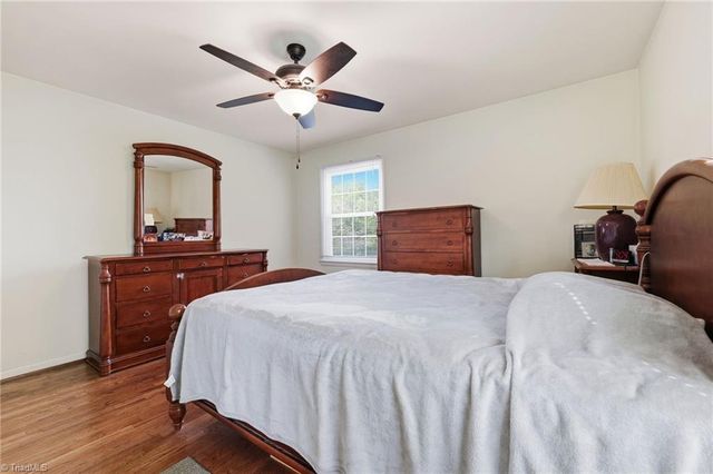 120 Tangle Drive, Jamestown, NC 27282