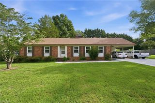 120 Tangle Drive, Jamestown, NC 27282