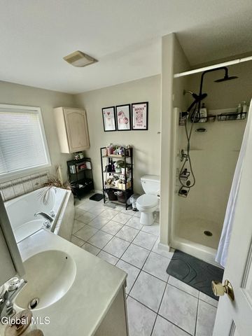 103-105 East Avenue, Saratoga Springs, Inside, NY 12866