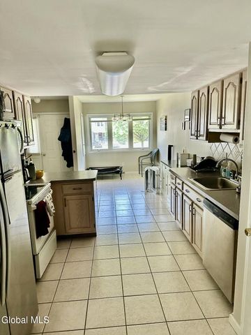103-105 East Avenue, Saratoga Springs, Inside, NY 12866