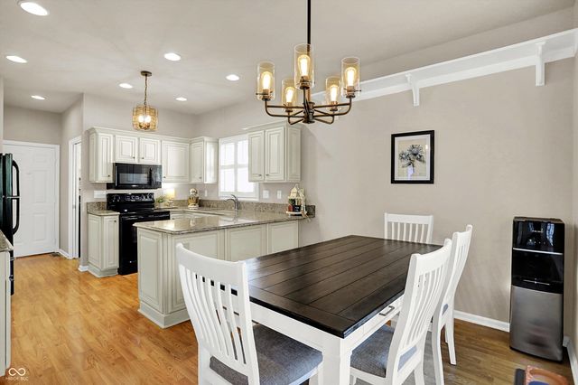1646 Foxmere Boulevard, Greenwood, IN 46142