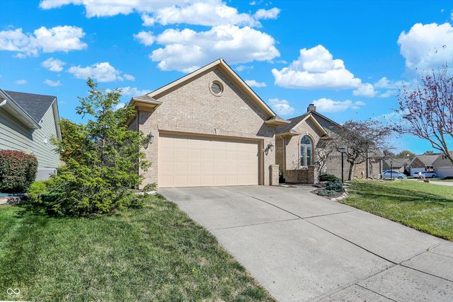 1646 Foxmere Boulevard, Greenwood, IN 46142