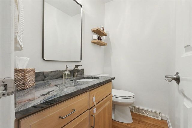 244 Leisure Lane, Holland, MI 49424