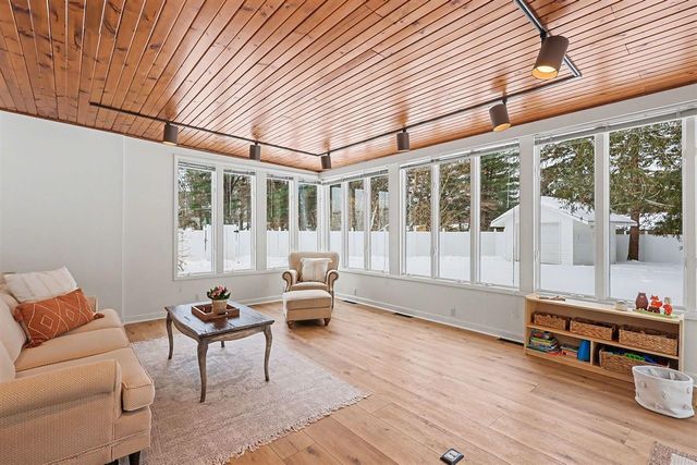 244 Leisure Lane, Holland, MI 49424