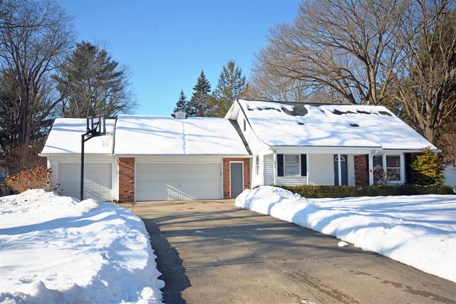 244 Leisure Lane, Holland, MI 49424