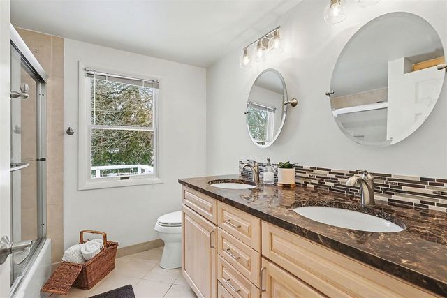 244 Leisure Lane, Holland, MI 49424