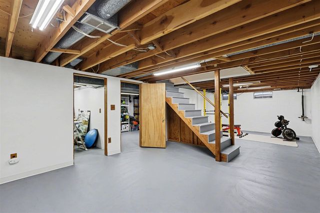 244 Leisure Lane, Holland, MI 49424