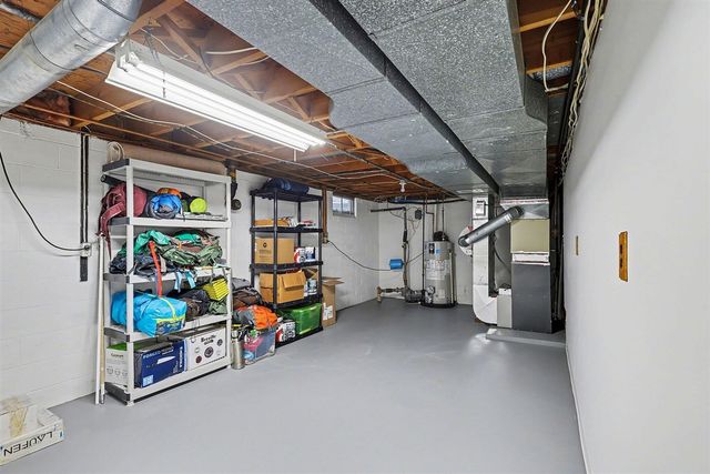 244 Leisure Lane, Holland, MI 49424